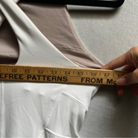 Lululemon Court Crush Dress White Sleeveless Tennis Skirt Skort Dress Sz 8/M - Picture 9 of 15